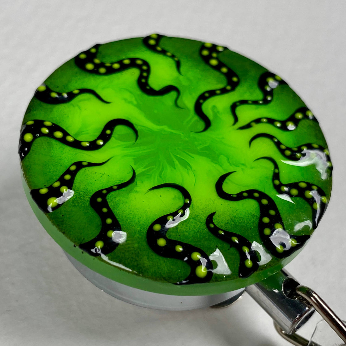 Green Octopus Badge Reel – Deep Sea Tentacles Stainless Steel Retractable ID Holder, Dark Ocean Handmade Resin Nurse Badge Reel